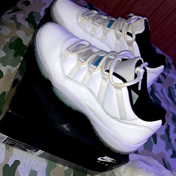 Legend blue low 11s jordan